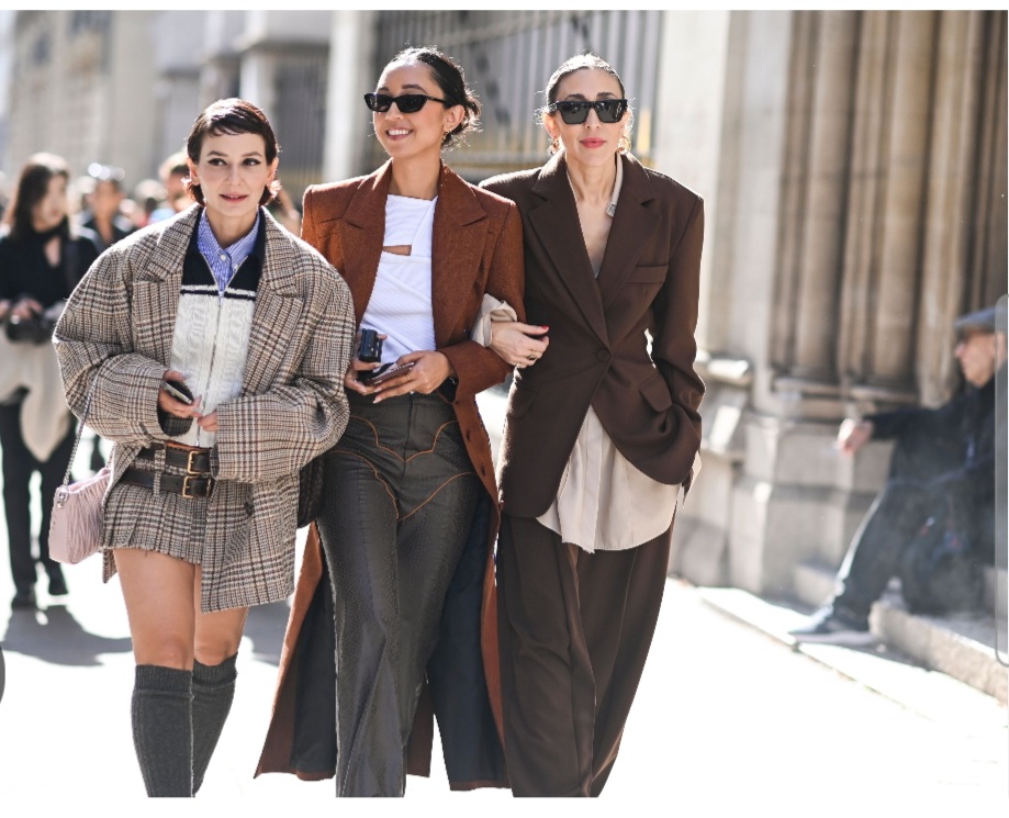 ROPA CLASICA PARA MUJERES