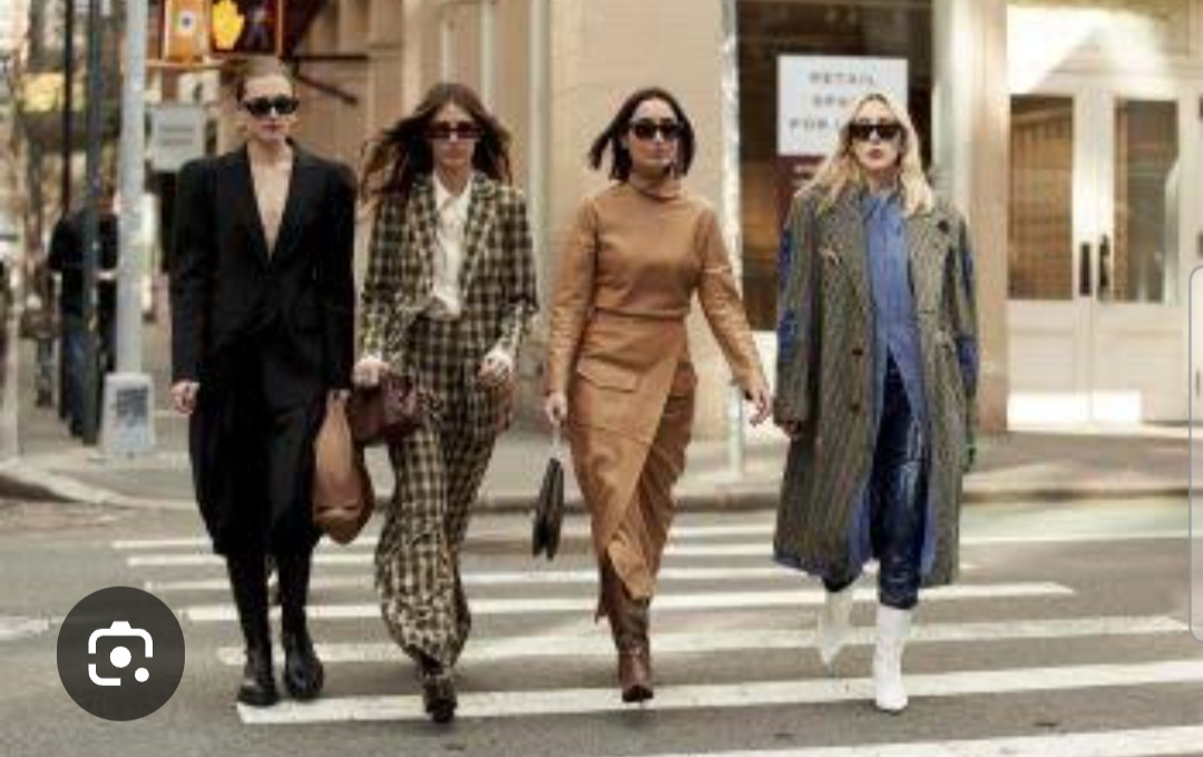 ROPA CLASICA PARA MUJERES